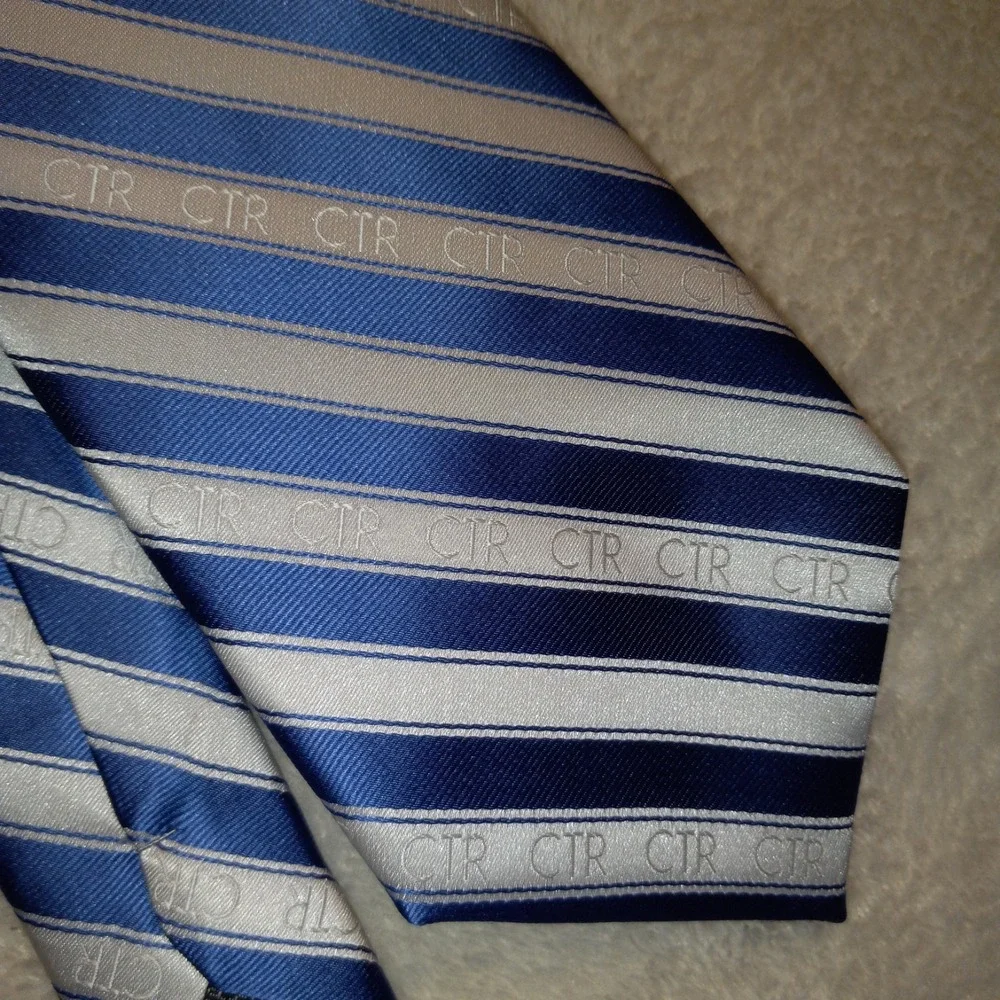 RINGMASTERS CTR Tie White Blue Striped 3 3/4